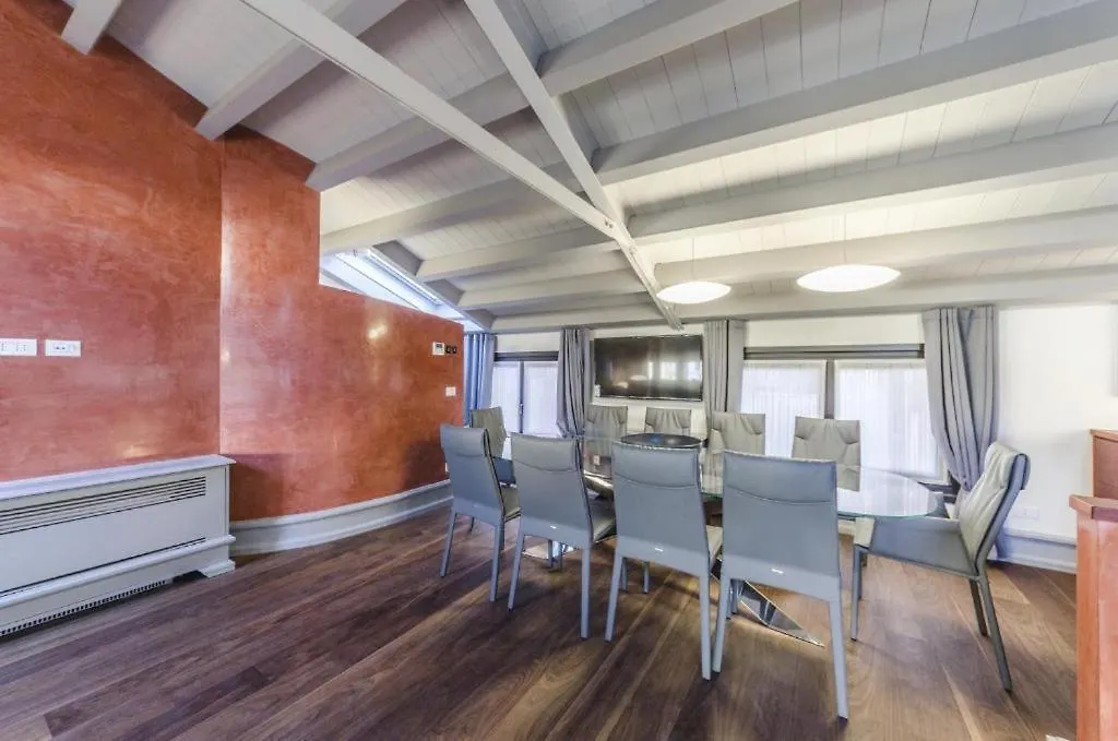 Luxury Apartment Venice 0*,